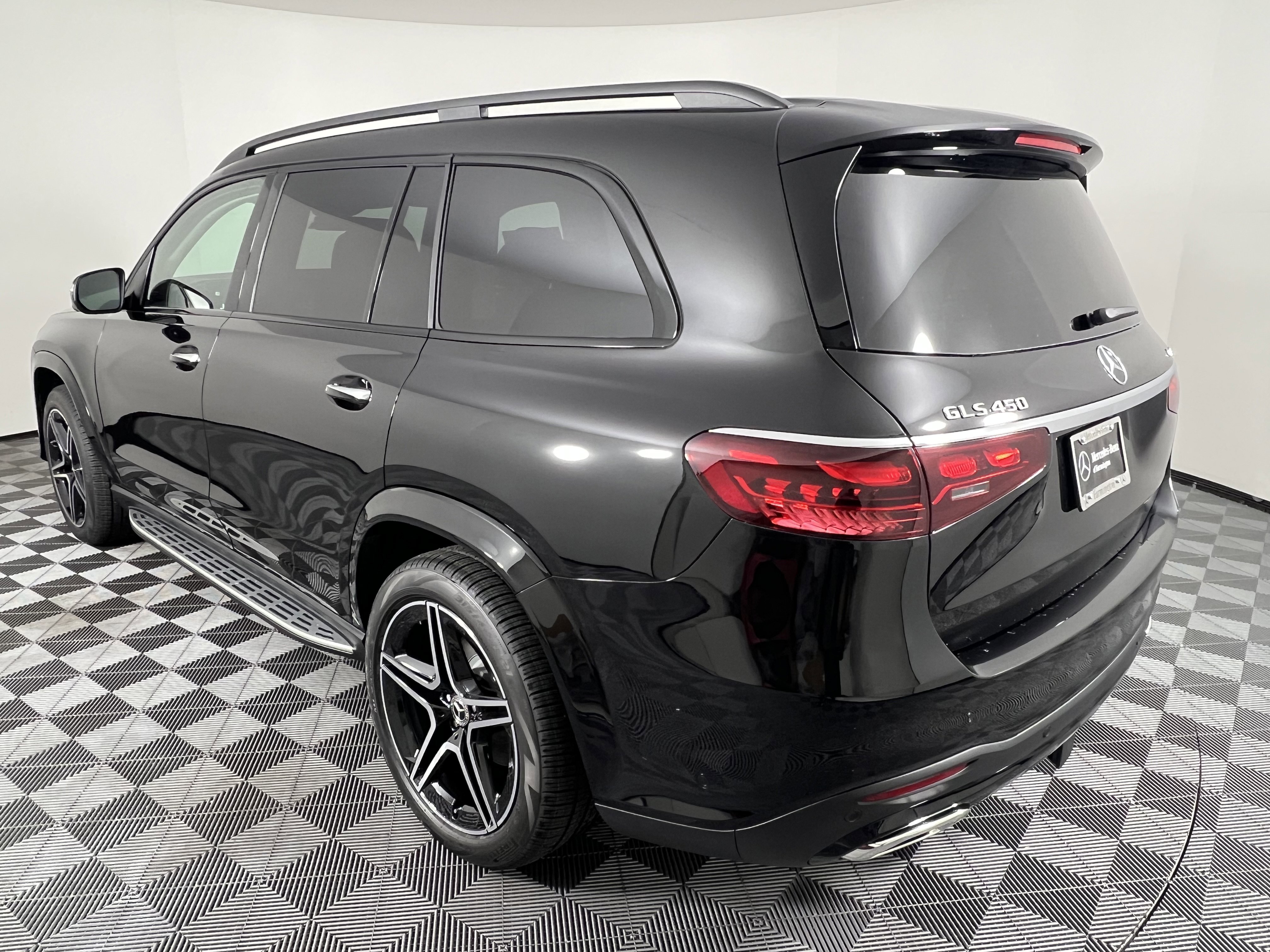 New 2026 Mercedes-Benz GLS 450 4MATIC image 10