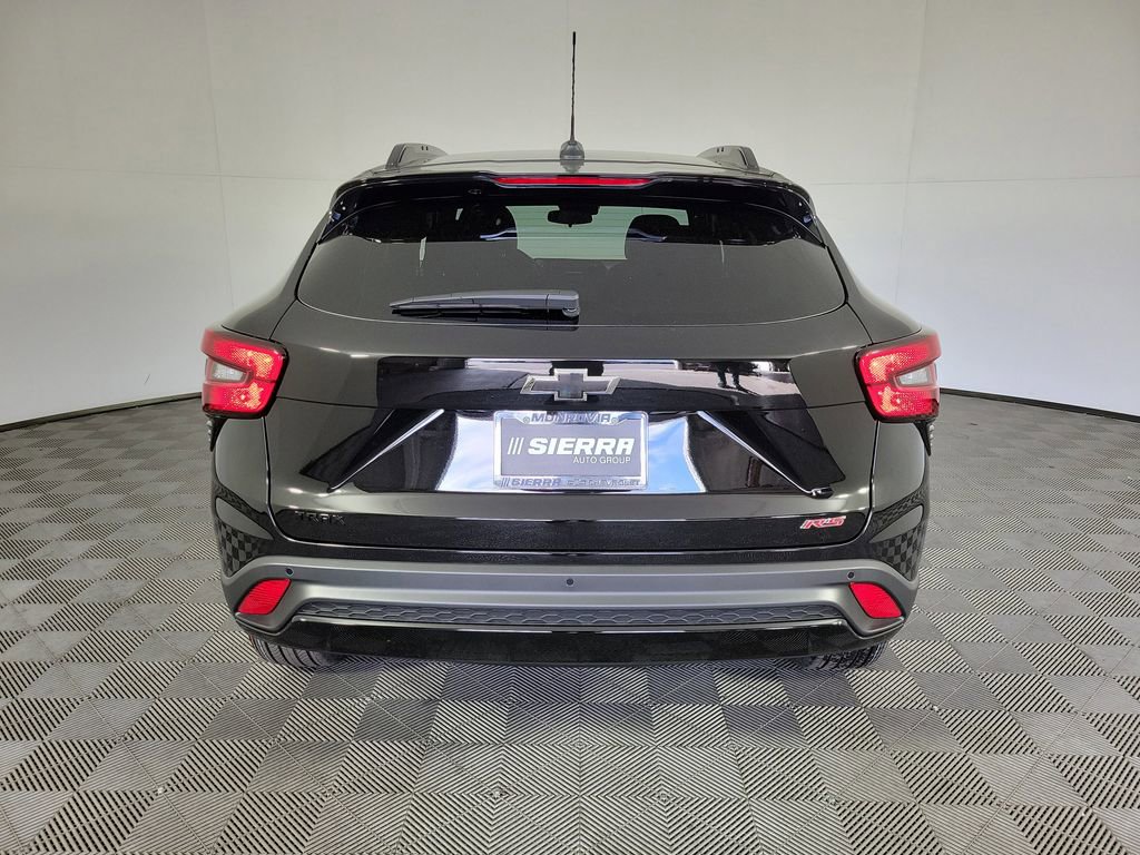New 2026 Chevrolet Trax RS w/ Sunroof Package image 5