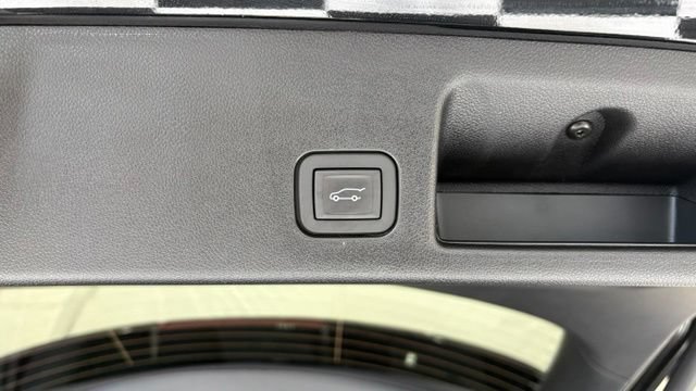 Used 2024 Chevrolet Equinox EV RS FWD image 6