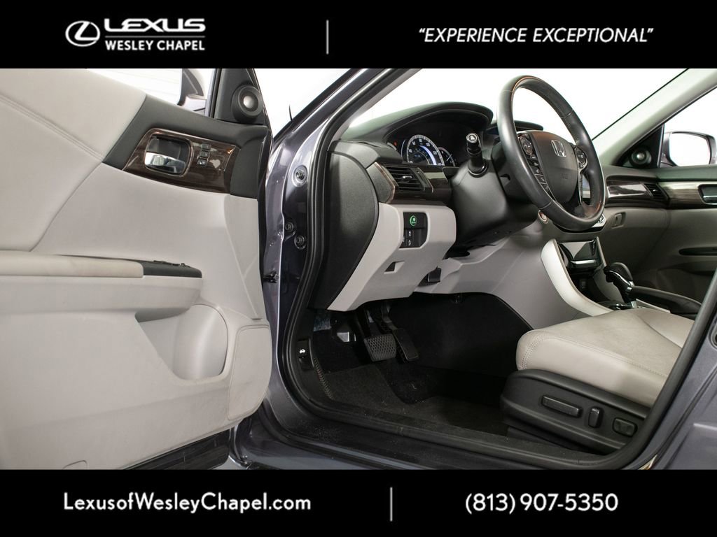 Used 2017 Honda Accord EX-L image 17