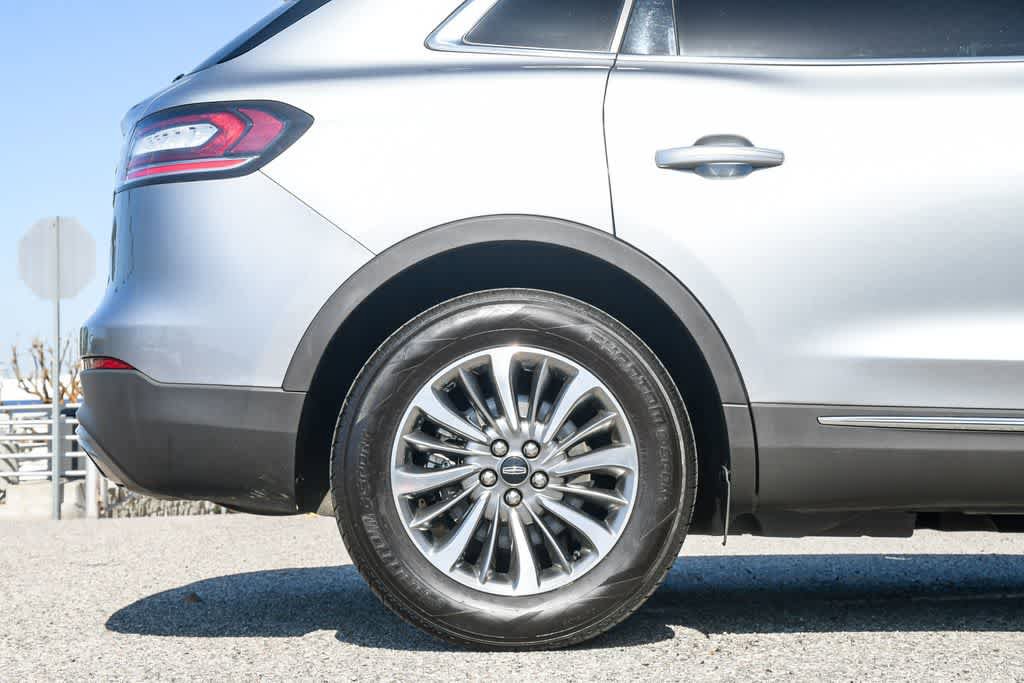 Used 2021 Lincoln Nautilus FWD w/ Equipment Group 101A image 7