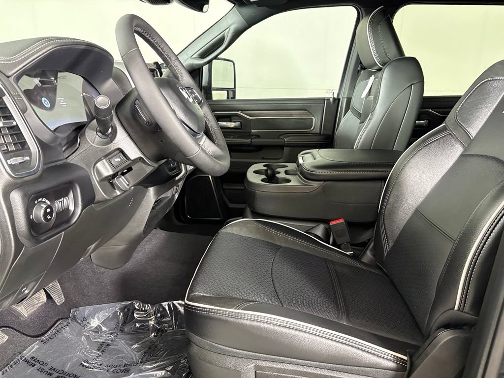 New 2026 RAM 2500 Laramie AWD/4WD image 21