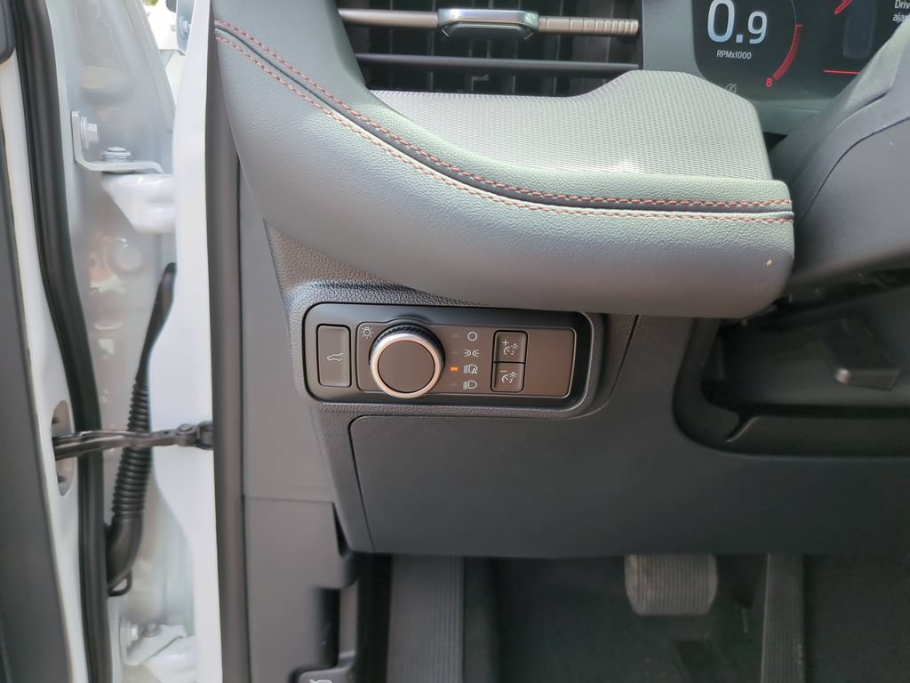 New 2026 Ford Explorer Active RWD image 25