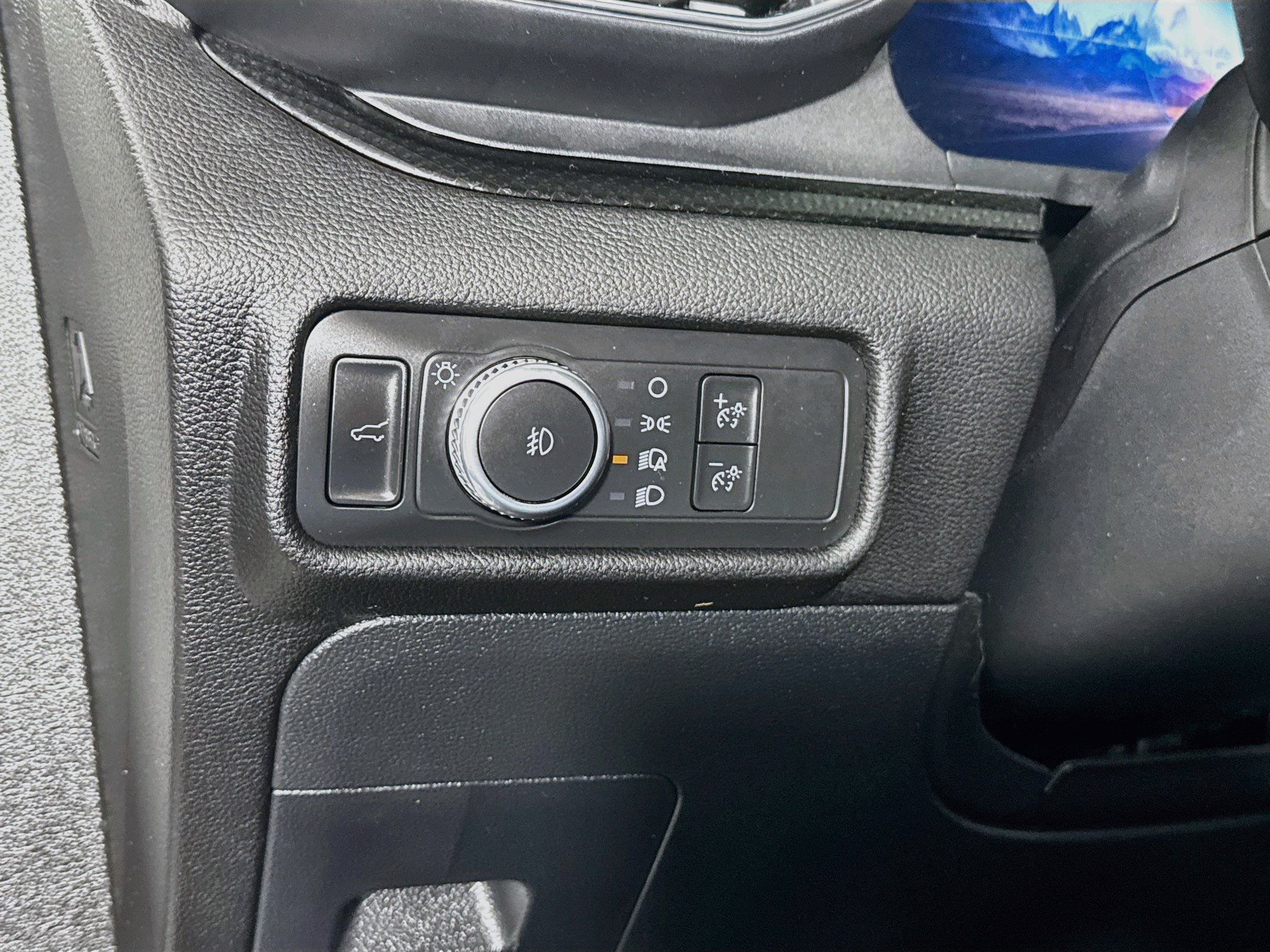 Used 2021 Ford Explorer ST w/ Equipment Group 401A AWD/4WD image 11