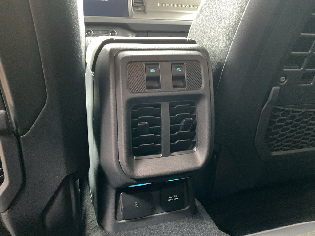 New 2025 Ford Bronco Badlands w/ Sasquatch Package image 12