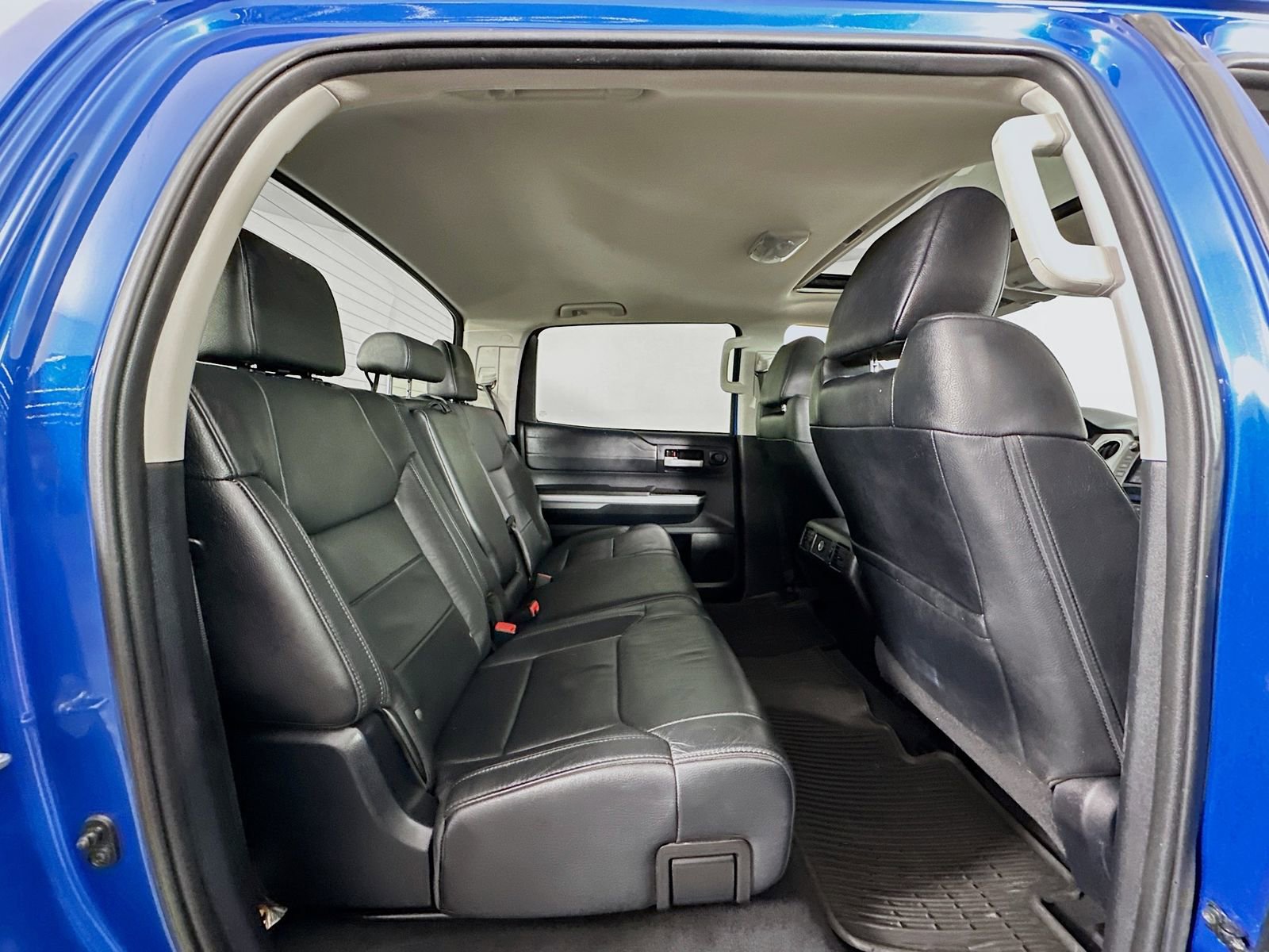 Used 2016 Toyota Tundra Limited w/ Limited Premium Package image 29