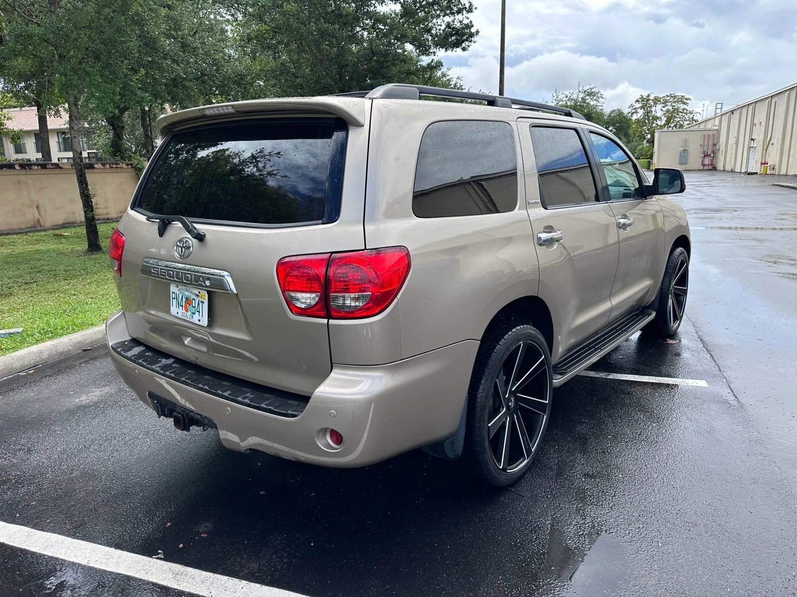 Used 2008 Toyota Sequoia Limited AWD/4WD image 5