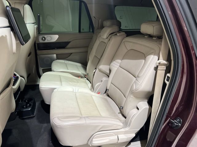 Used 2019 Lincoln Navigator L Reserve AWD/4WD image 24