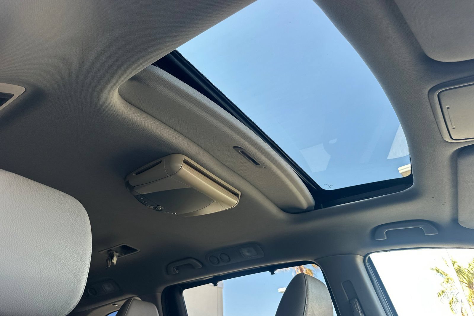Used 2017 Honda Odyssey EX-L image 19