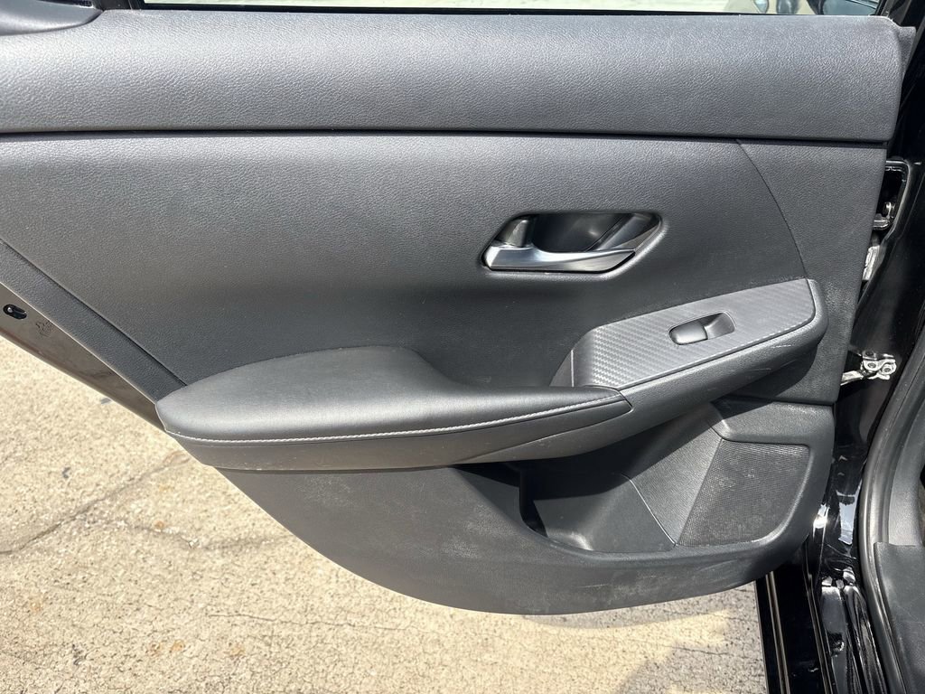 Used 2023 Nissan Sentra SV FWD image 22