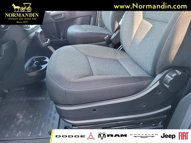 Used 2025 RAM ProMaster 2500 w/ U-Haul Equipment Group FWD image 17