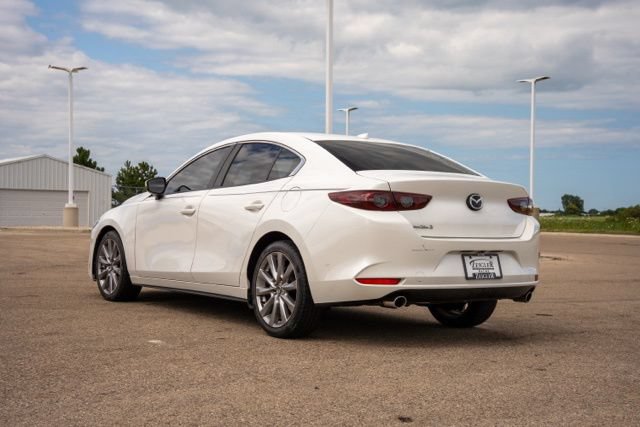 Used 2020 MAZDA MAZDA3 Sedan w/ Preferred Package FWD image 5