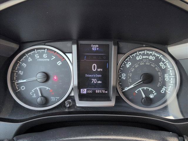 Used 2019 Toyota Tacoma SR5 AWD/4WD image 11
