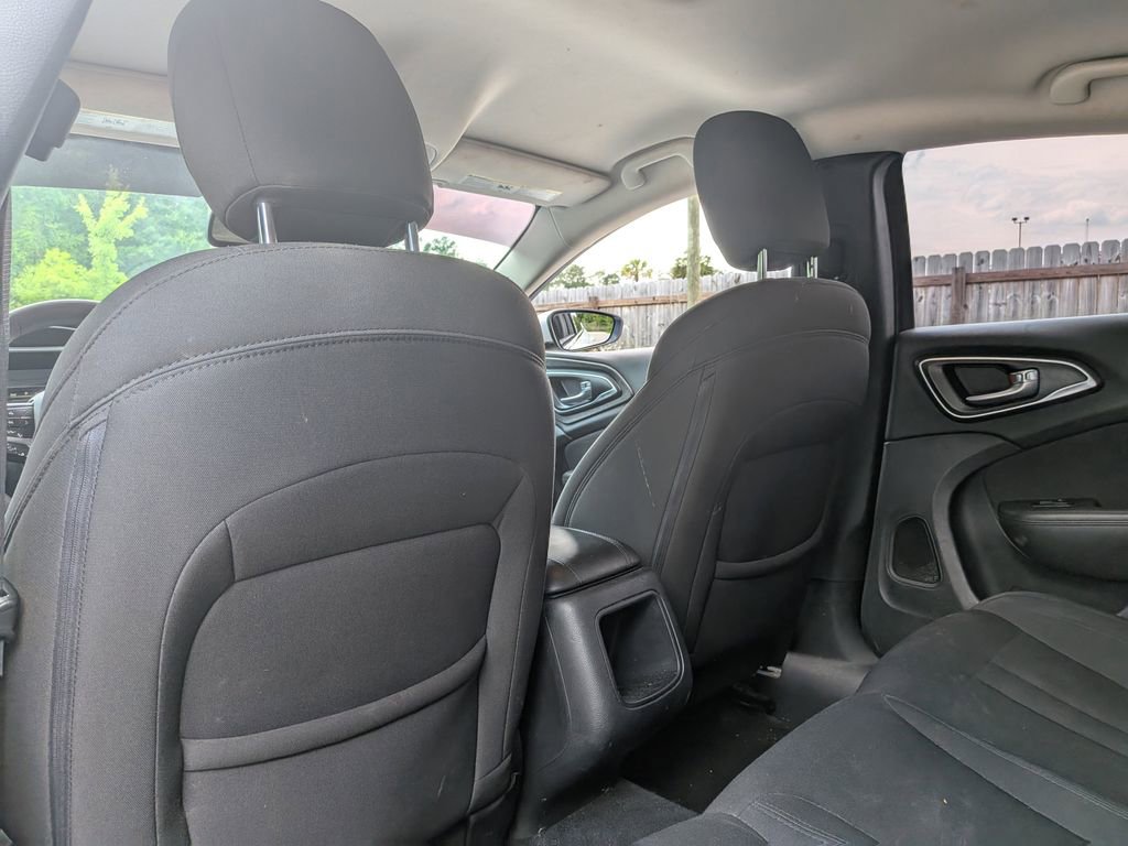 Used 2016 Chrysler 200 Limited FWD image 22