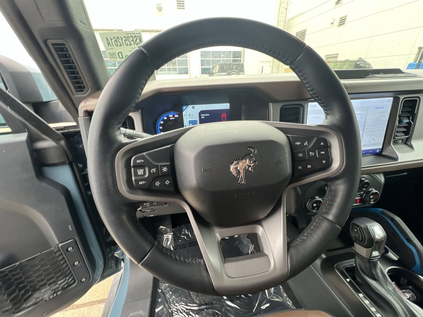 Used 2023 Ford Bronco Outer Banks image 16