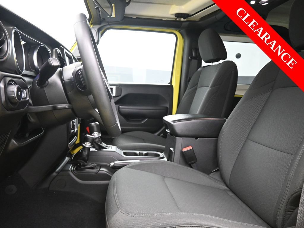 Used 2023 Jeep Wrangler Sport S image 16