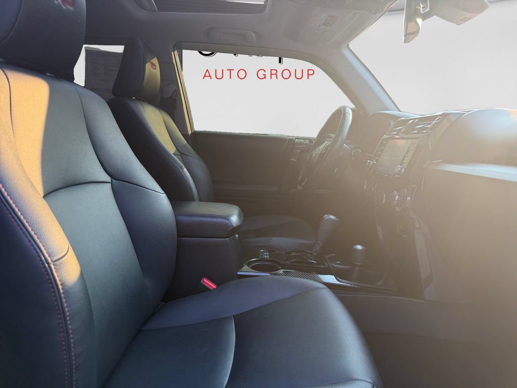 Used 2021 Toyota 4Runner Venture w/ Moonroof Package AWD/4WD image 27