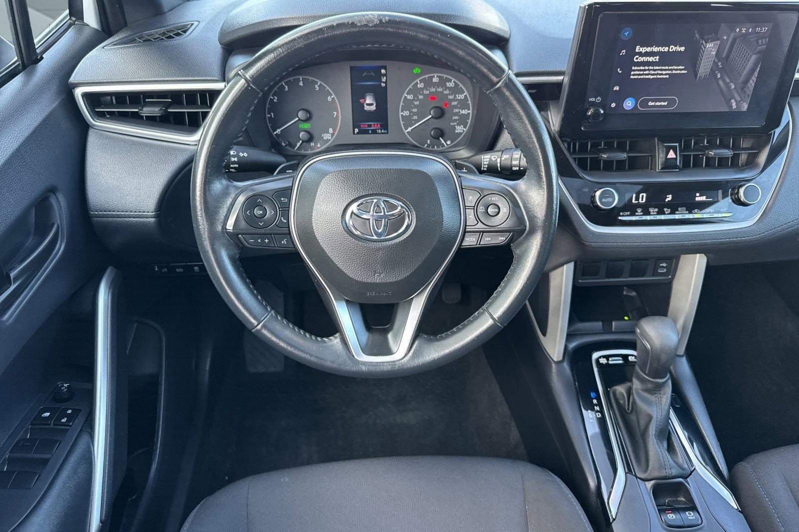 Used 2024 Toyota Corolla Cross SE w/ Moonroof Package image 28