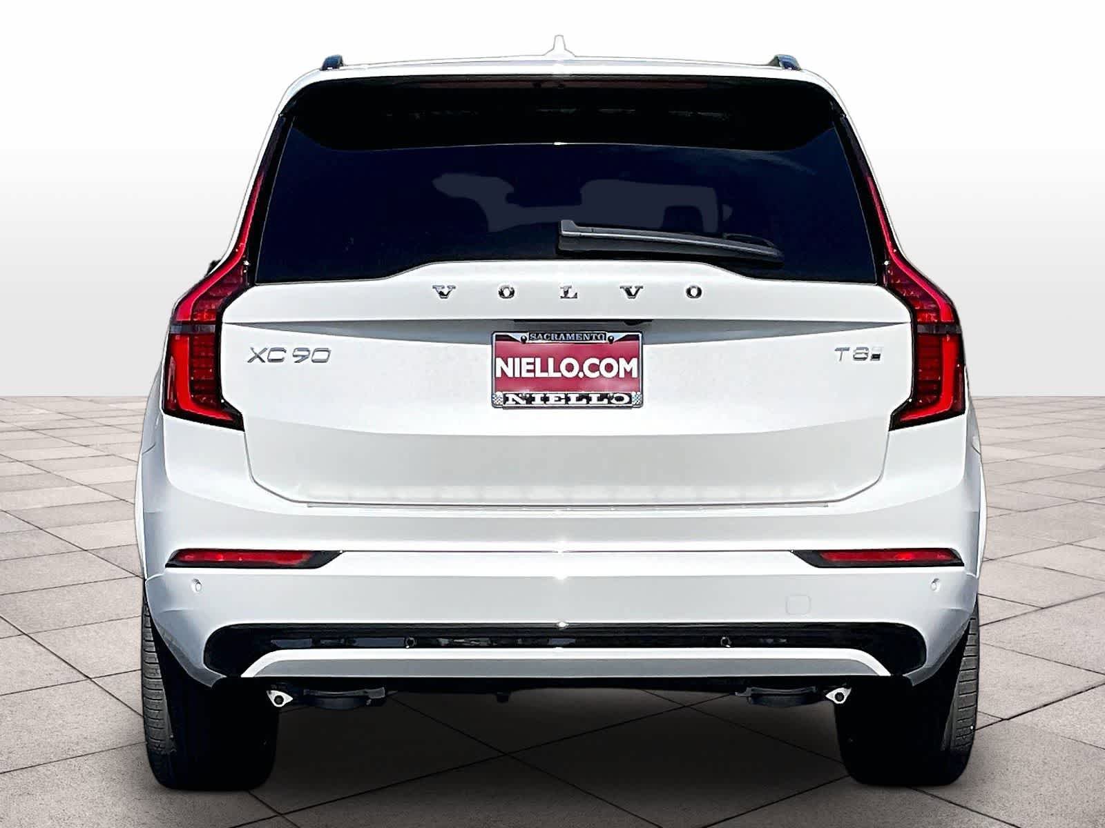 New 2026 Volvo XC90 T8 Ultra w/ Lounge Package AWD/4WD image 6