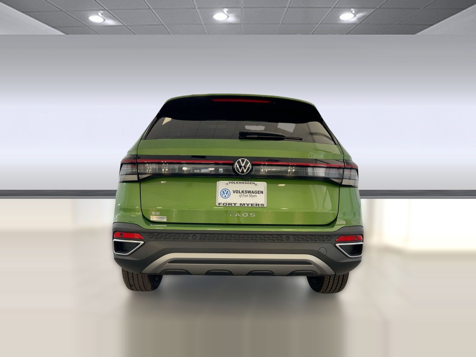 New 2026 Volkswagen Taos SE FWD image 10