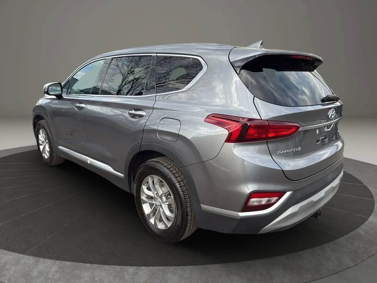 Used 2019 Hyundai Santa Fe SEL AWD/4WD image 7