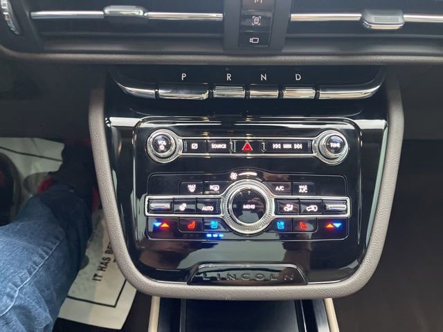 Used 2021 Lincoln Corsair AWD w/ Premium Package image 29