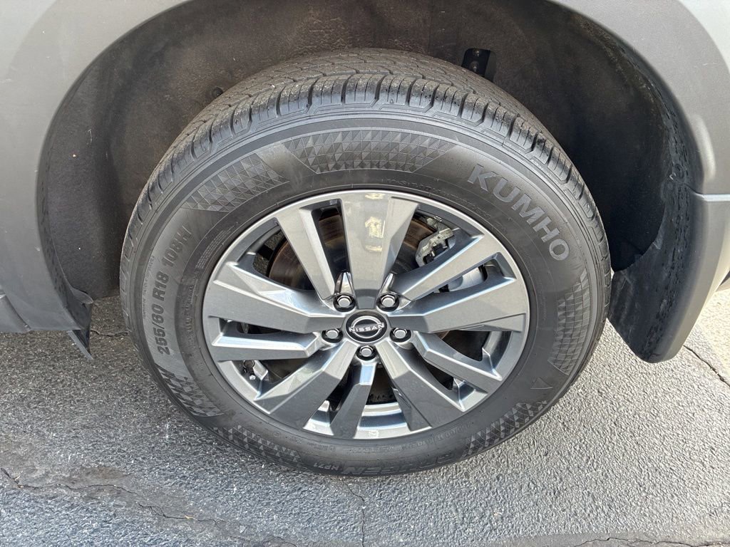 Certified 2025 Nissan Pathfinder S AWD/4WD image 11