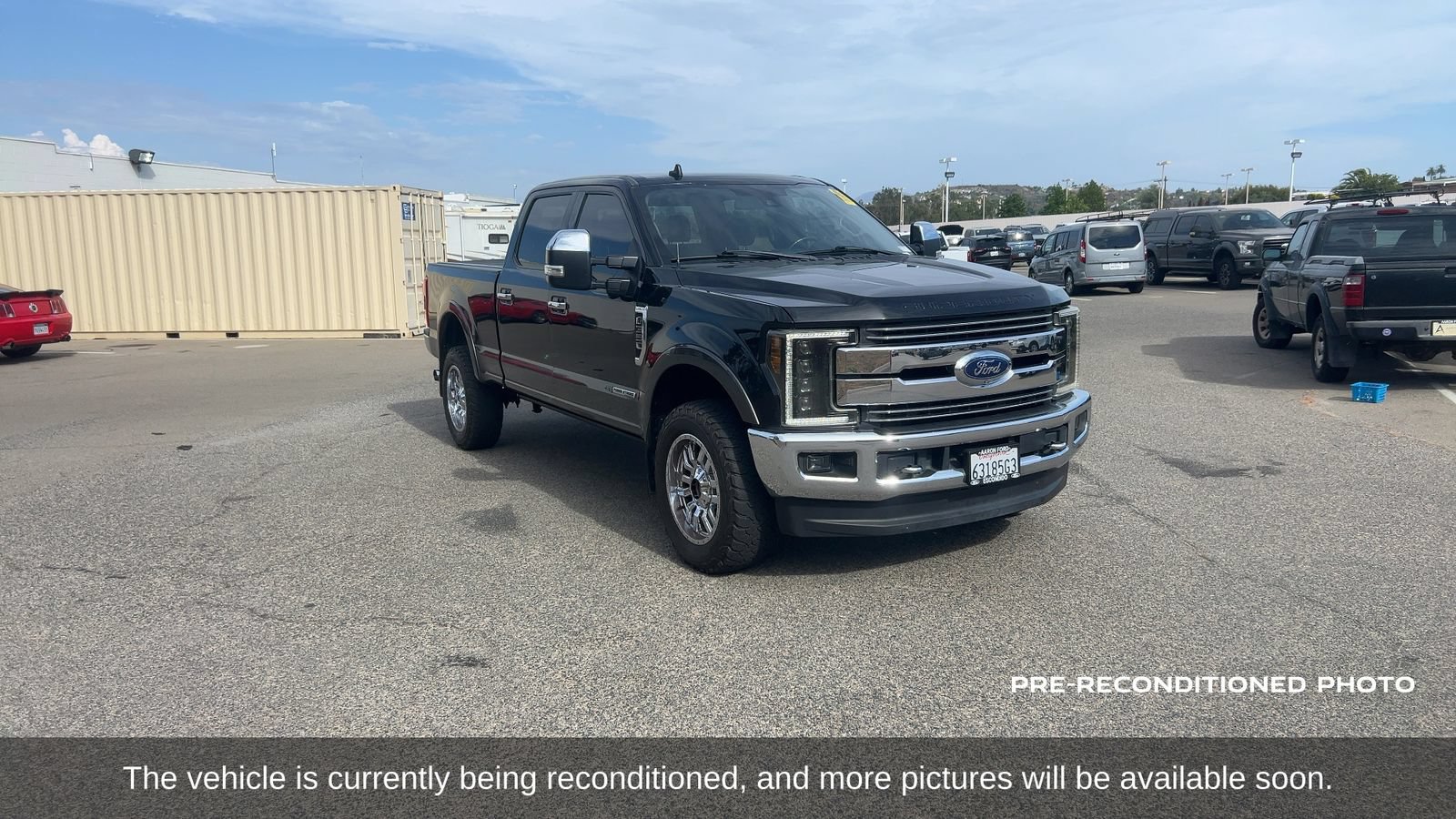 Used 2019 Ford F350 Lariat w/ Lariat Ultimate Package AWD/4WD image 3