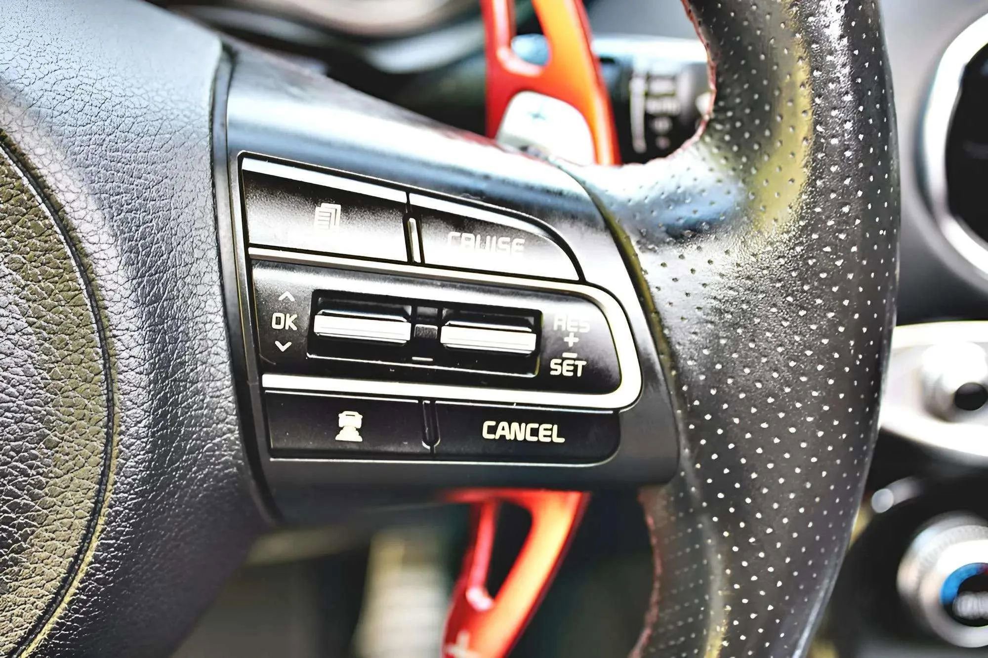 Used 2018 Kia Stinger GT2 image 16