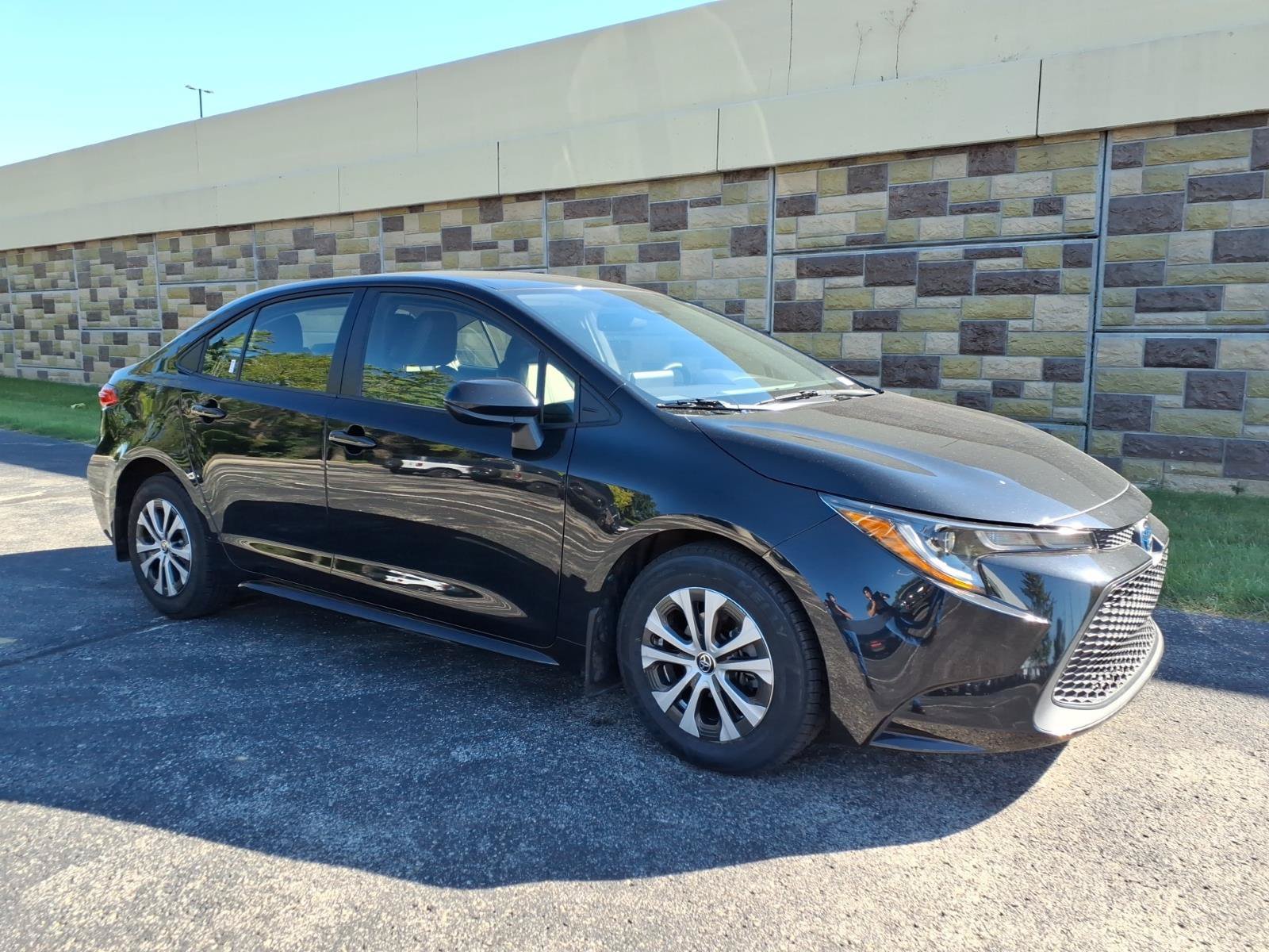 Used 2022 Toyota Corolla LE w/ Premium Interior Package
