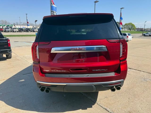 Used 2022 GMC Yukon Denali AWD/4WD image 4