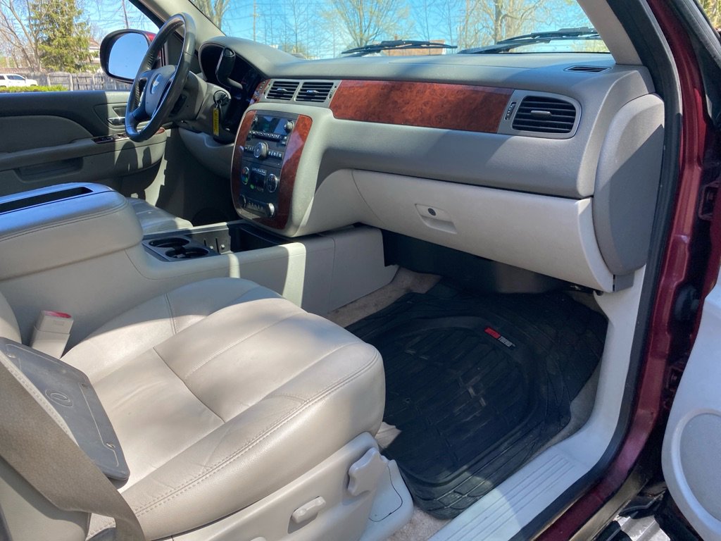 Used 2010 Chevrolet Tahoe LT AWD/4WD image 22