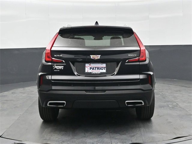 Used 2024 Cadillac XT4 Premium Luxury image 5