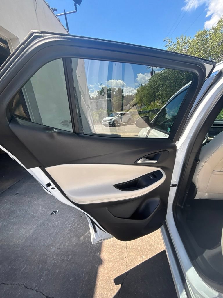 Used 2021 Buick Encore GX Select w/ Sport Touring Package FWD image 15