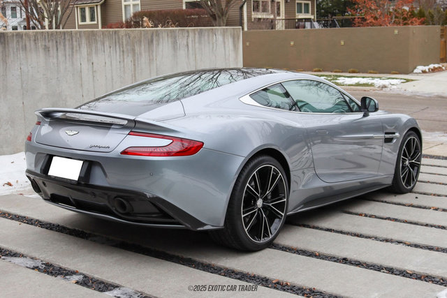 Used 2014 Aston Martin Vanquish Coupe image 8