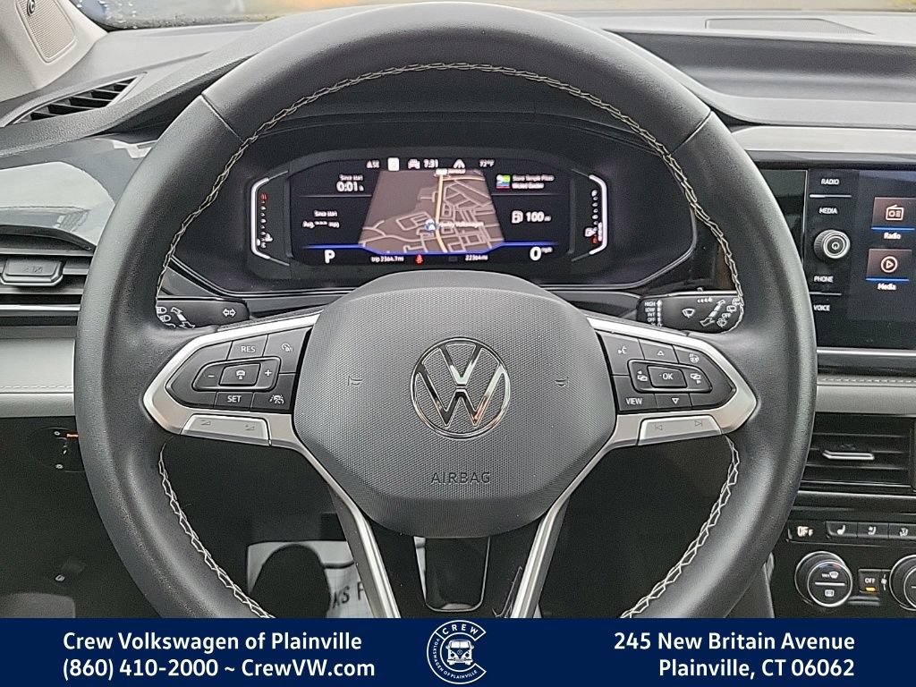 Certified 2023 Volkswagen Taos SEL AWD/4WD image 5