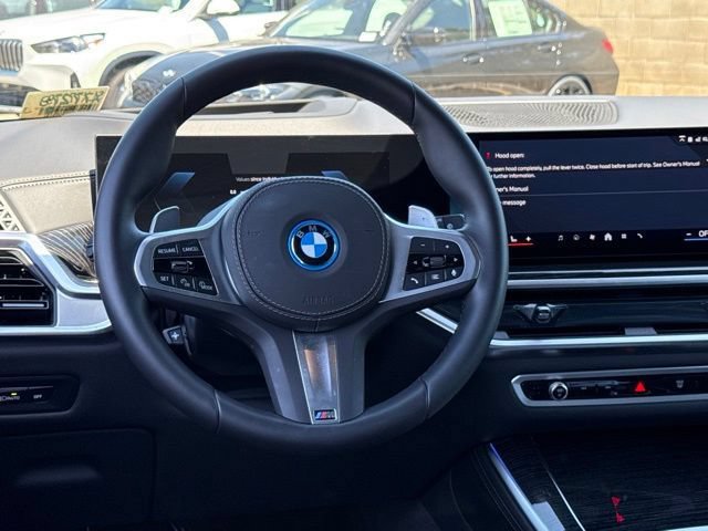 Used 2026 BMW X5 xDrive50e w/ M Sport Package AWD/4WD image 31