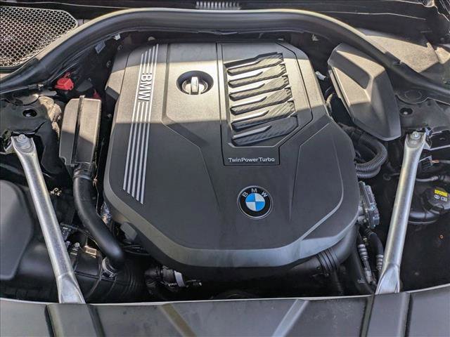 Used 2022 BMW 740i image 24