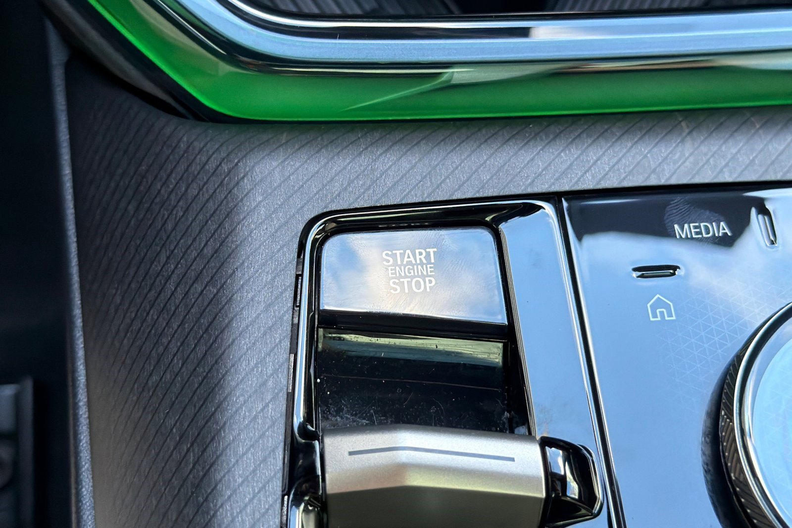 Used 2025 BMW X3 xDrive30i w/ Convenience Package image 28