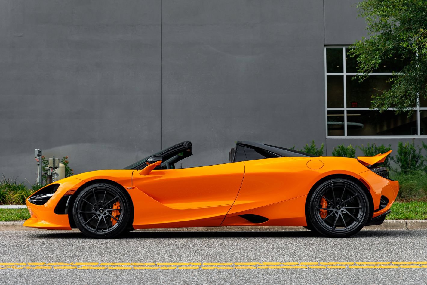 New 2027 McLaren 750S Spider RWD image 22