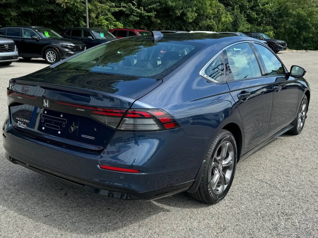 Used 2023 Honda Accord EX-L image 7