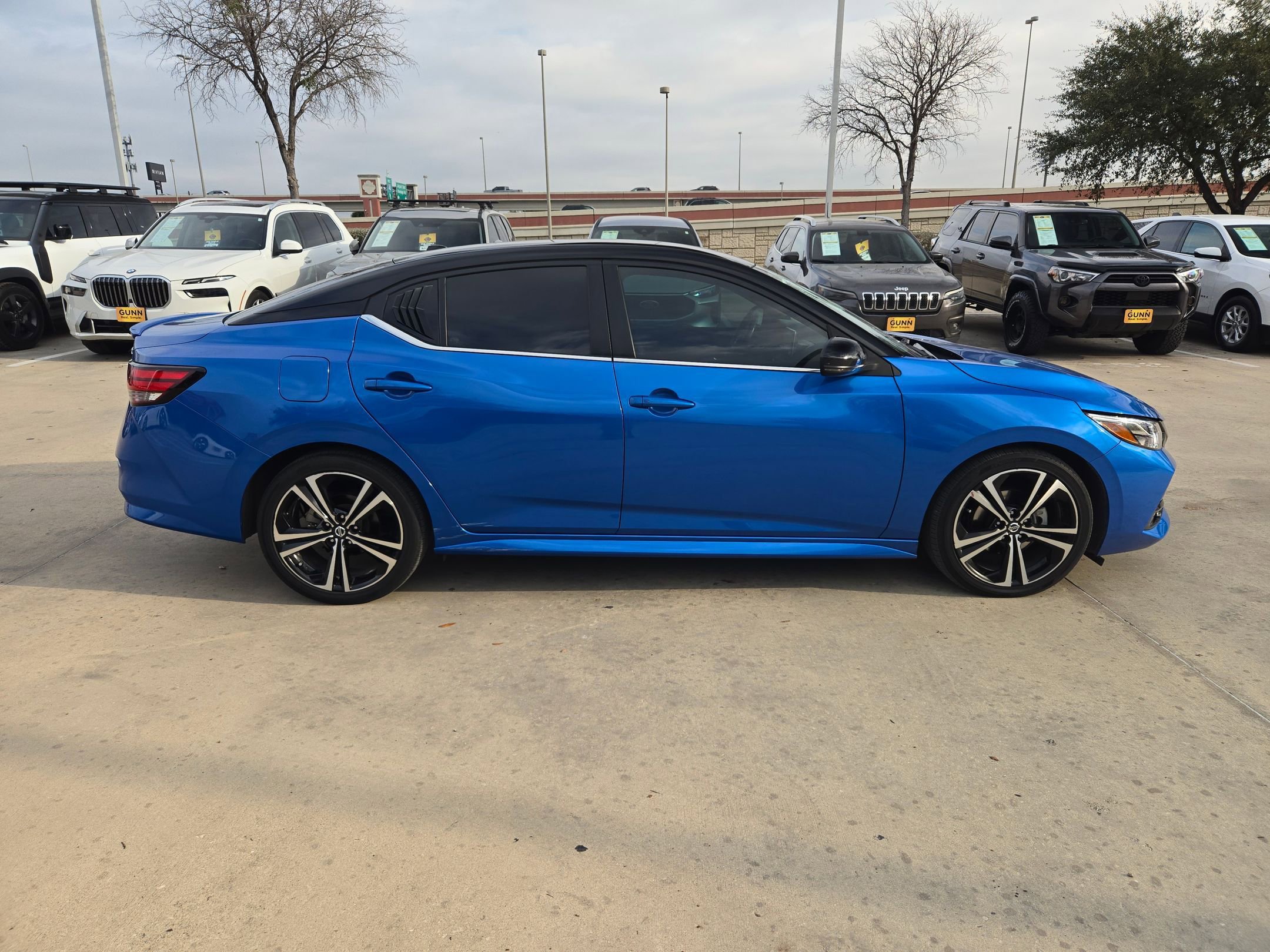 Certified 2023 Nissan Sentra SR image 2