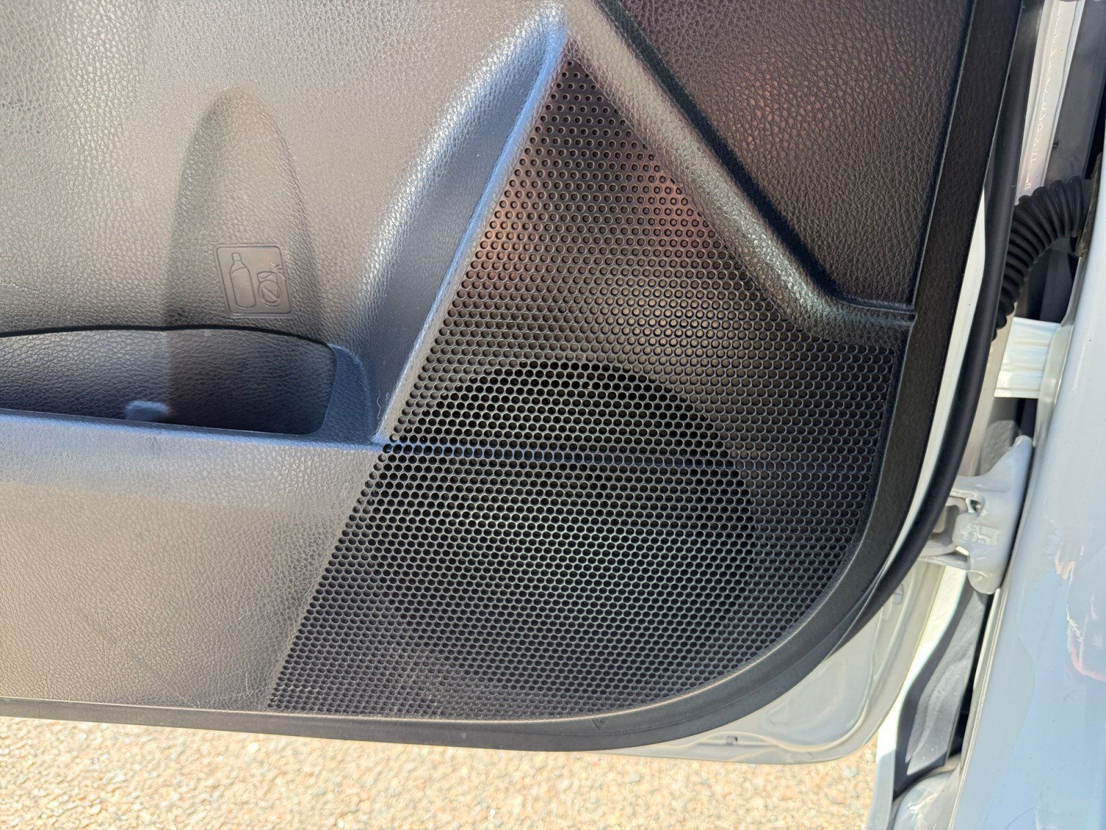 Used 2014 Toyota Corolla LE FWD image 25