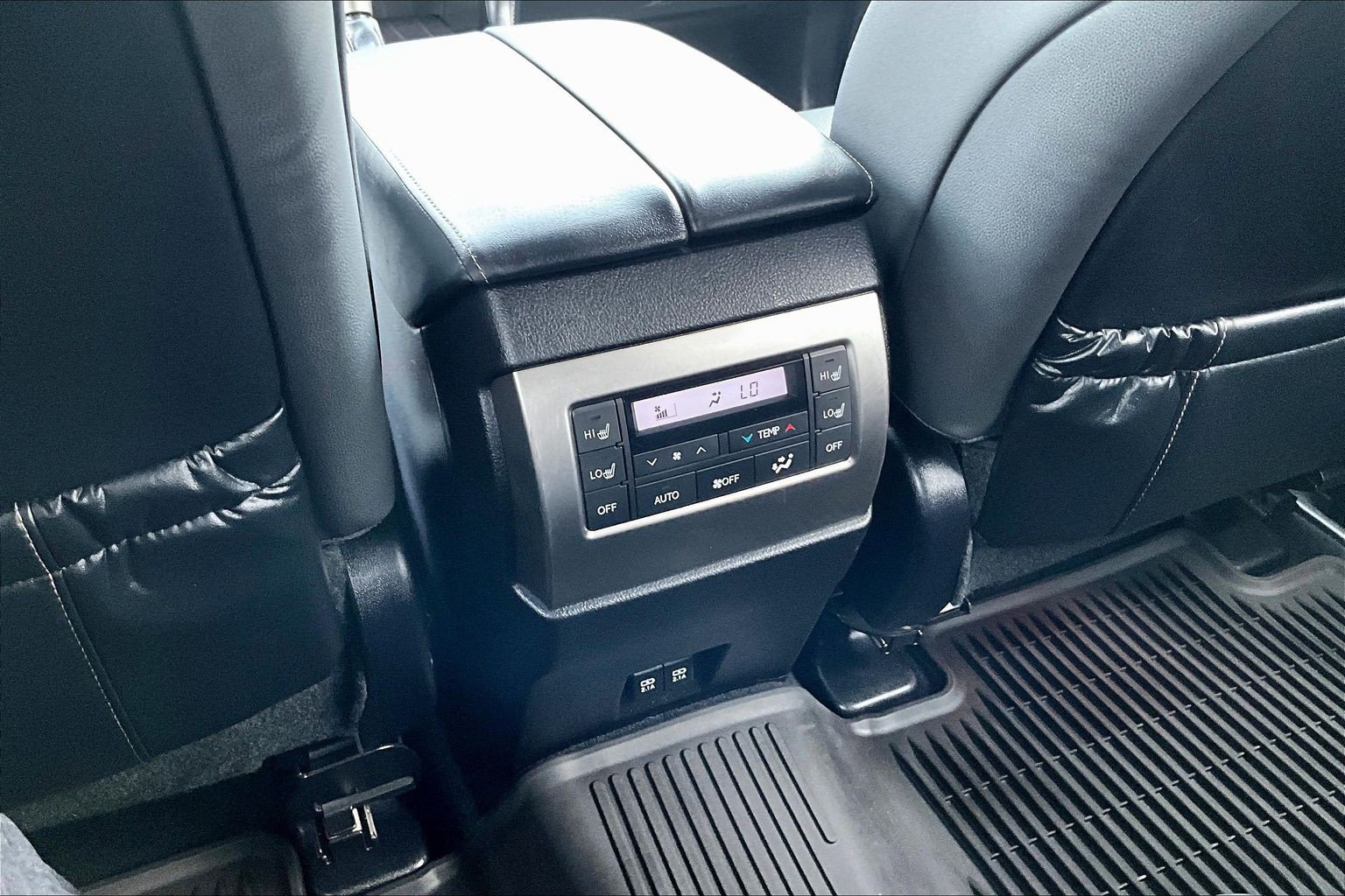 Used 2023 Lexus GX 460 Premium w/ Premium Package AWD/4WD image 25