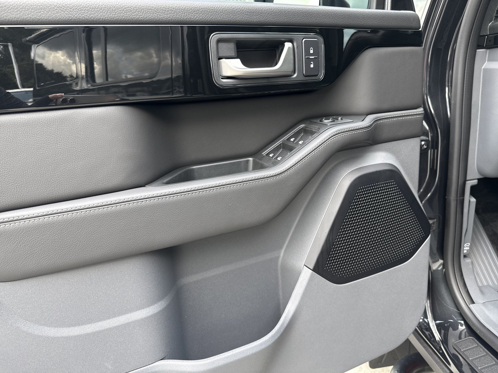 New 2026 INEOS Grenadier Station Wagon AWD/4WD image 11
