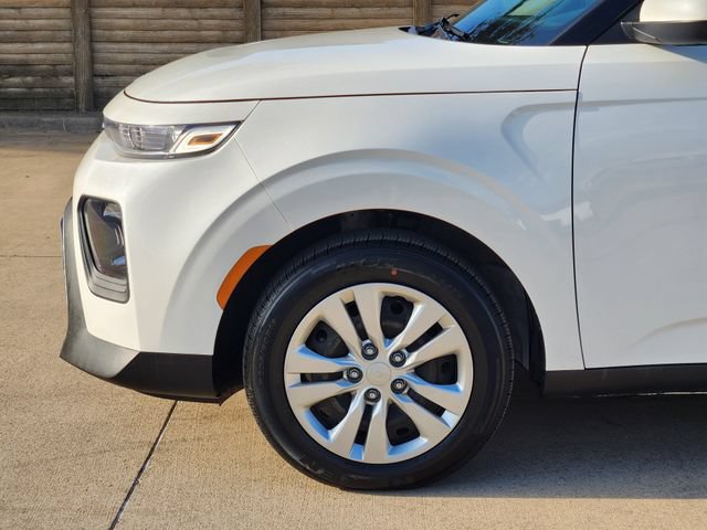 Used 2022 Kia Soul LX FWD image 15