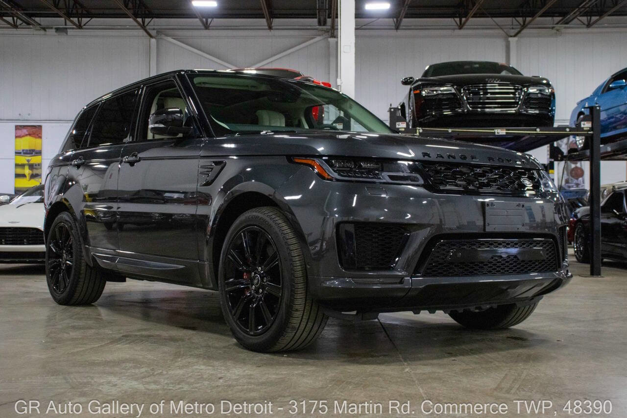 Used 2022 Land Rover Range Rover Sport HST image 10