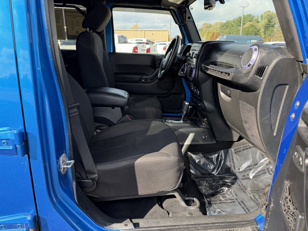 Used 2015 Jeep Wrangler Unlimited Sport w/ Quick Order Package 24S image 28