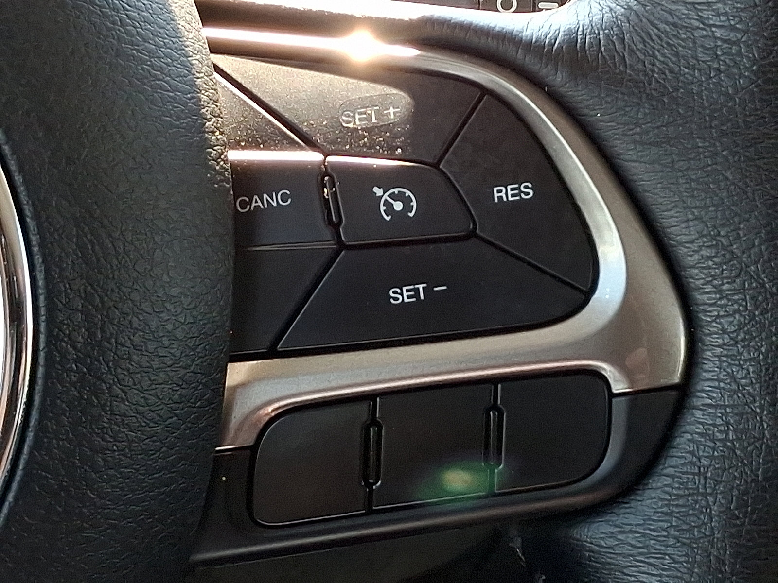 Certified 2022 Jeep Renegade Limited AWD/4WD image 22