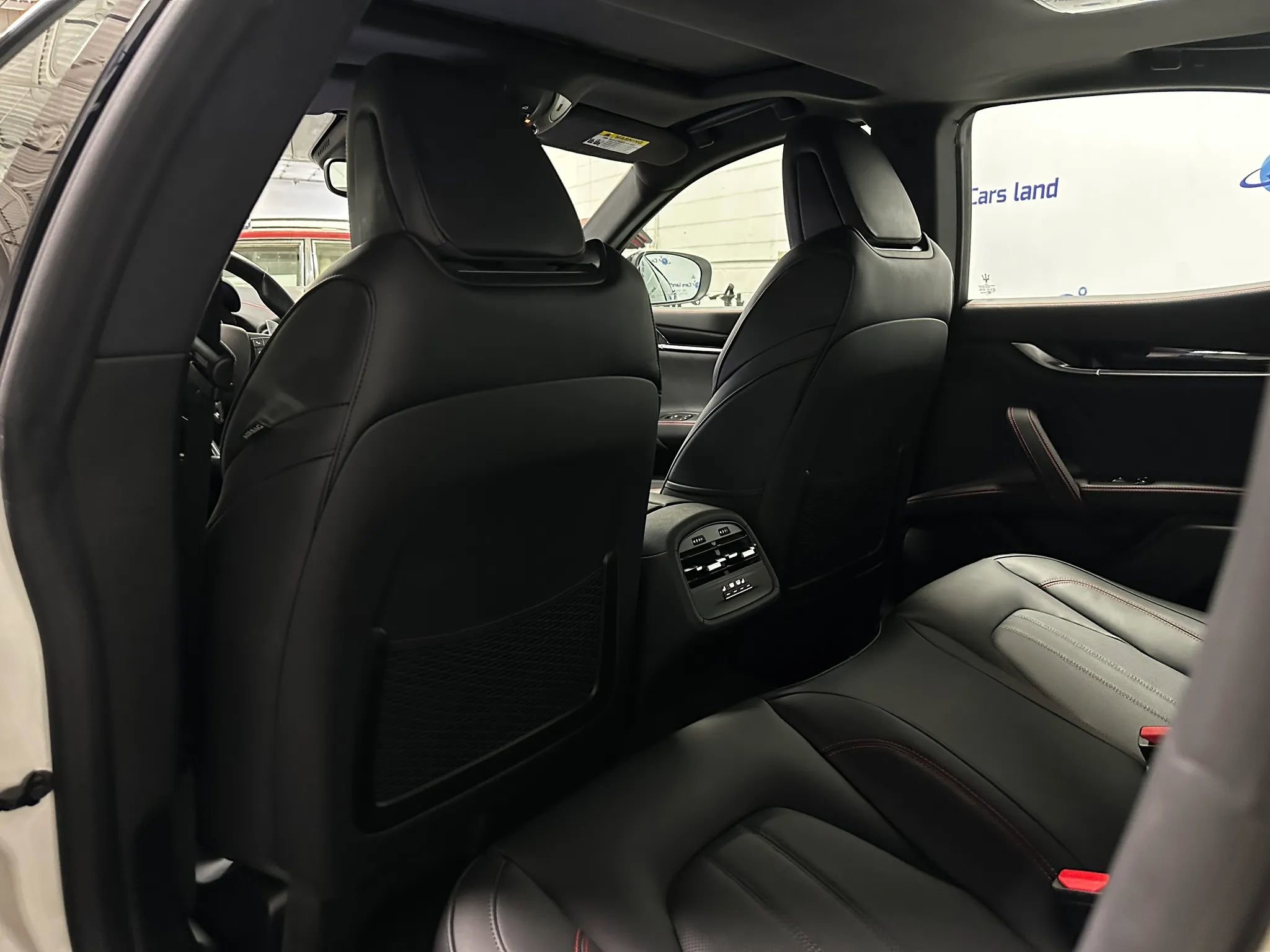 Used 2024 Maserati Ghibli Modena Q4 AWD/4WD image 13